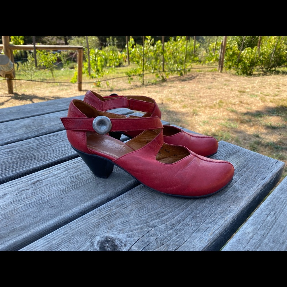 Fidji heels